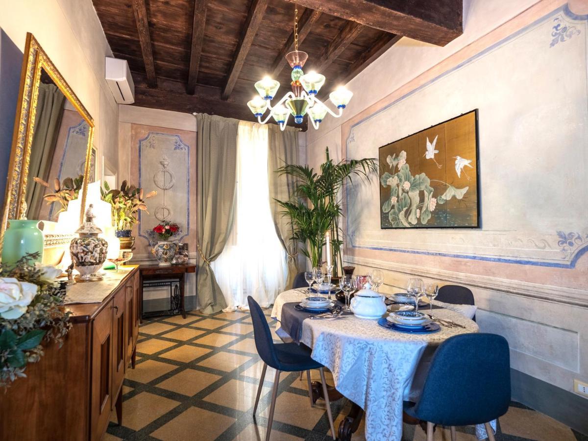 Luxury - Elegante Appartamento Nel Cuore Di Lucca Exterior foto